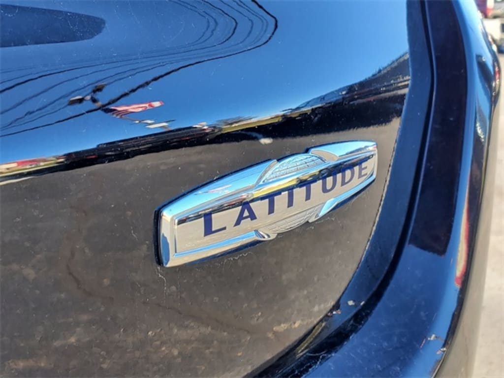 Used 2024 Jeep Compass Latitude SUV