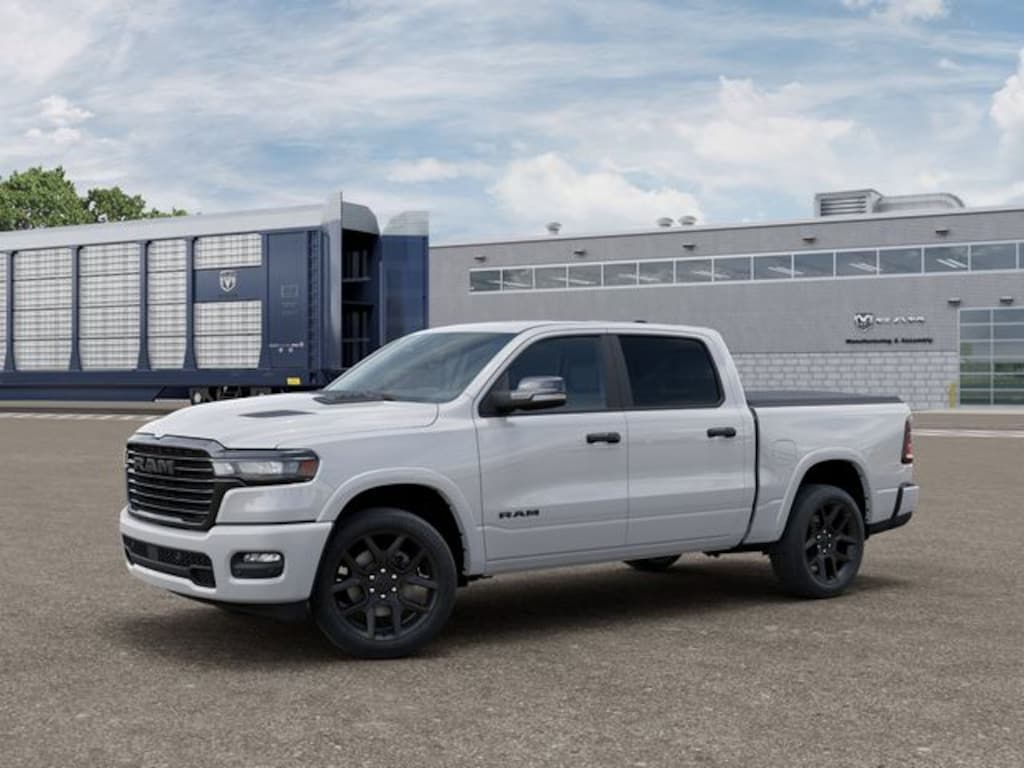 New 2026 Ram 1500 LARAMIE CREW CAB 4X4 5'7 BOX Pickup
