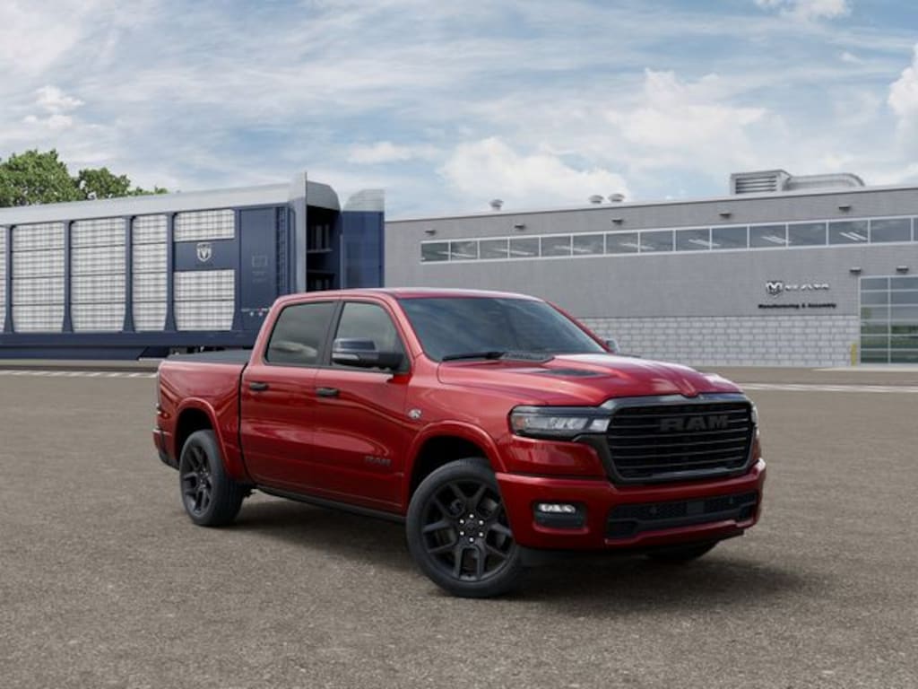 New 2026 Ram 1500 LARAMIE CREW CAB 4X4 5'7 BOX Pickup