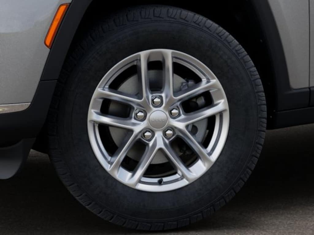 New 2025 Jeep Grand Cherokee L LAREDO X 4X4 Sport Utility