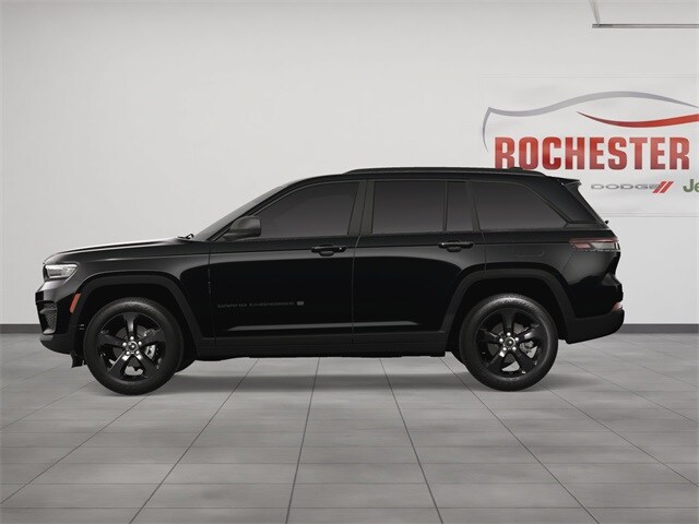 2025 Jeep Grand Cherokee Laredo Altitude photo 2
