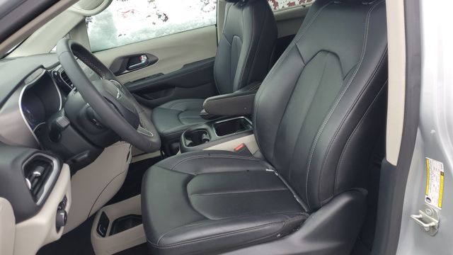 2024 Chrysler Pacifica Touring L - Photo 21