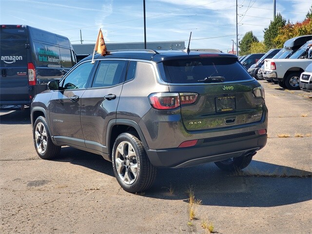 2018 Jeep Compass Limited photo 2