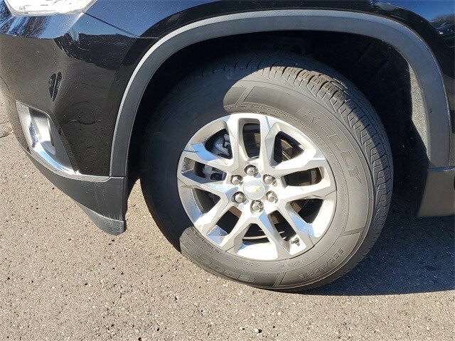 2021 Chevrolet Traverse Cloth 1LT photo 3