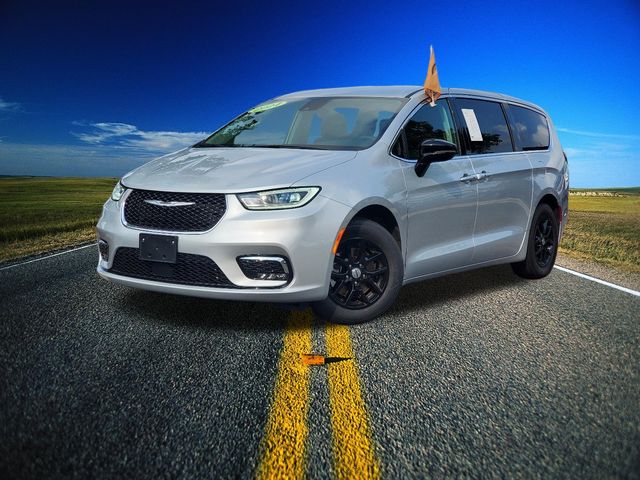 2024 Chrysler Pacifica Touring L - Photo 31