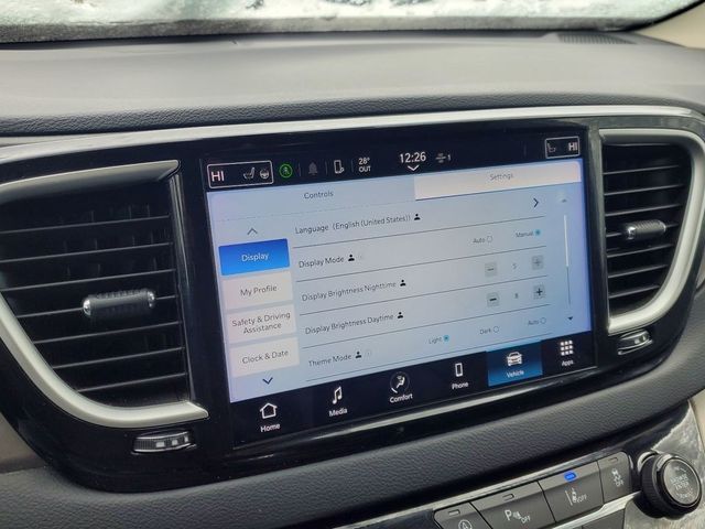2024 Chrysler Pacifica Touring L - Photo 16