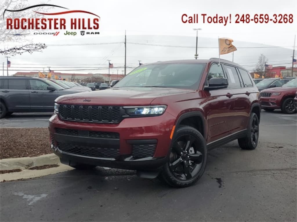 Used 2024 Jeep Grand Cherokee L Laredo SUV