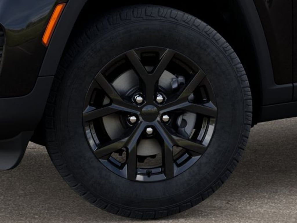 New 2025 Jeep Grand Cherokee ALTITUDE 4X4 Sport Utility