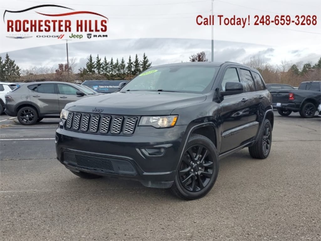 Used 2019 Jeep Grand Cherokee Laredo SUV