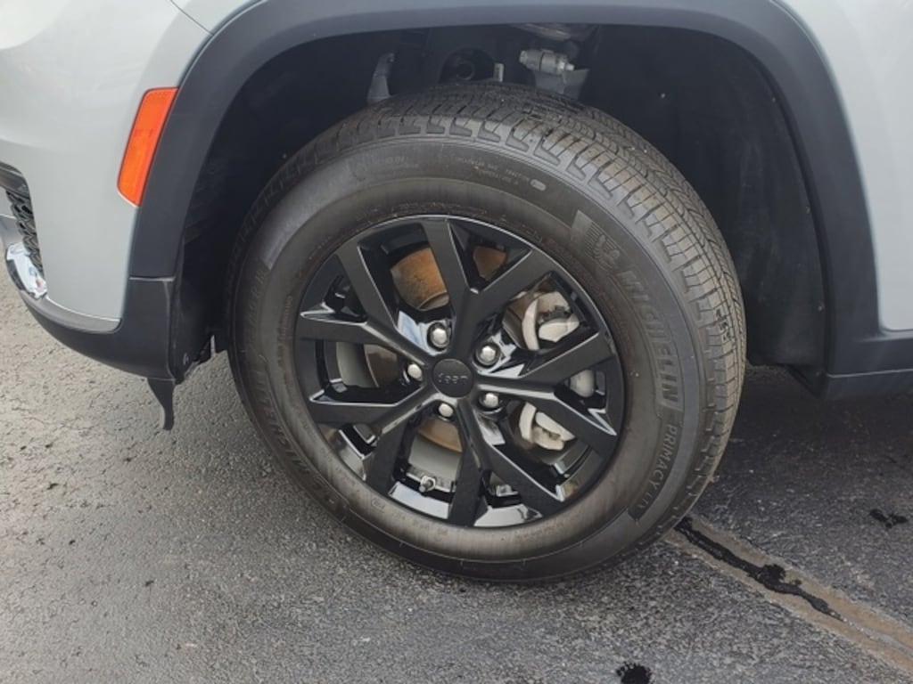 Used 2023 Jeep Grand Cherokee L Limited SUV