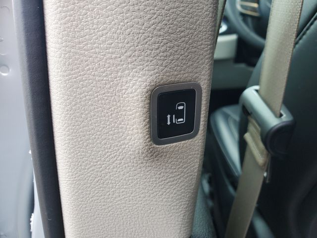 2024 Chrysler Pacifica Touring L - Photo 26