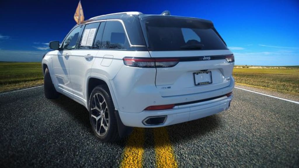 Used 2022 Jeep Grand Cherokee 4xe Summit SUV