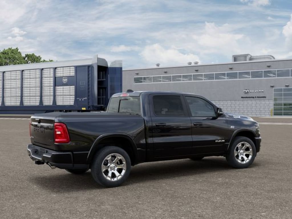 New 2026 Ram 1500 BIG HORN CREW CAB 4X4 5'7 BOX Pickup