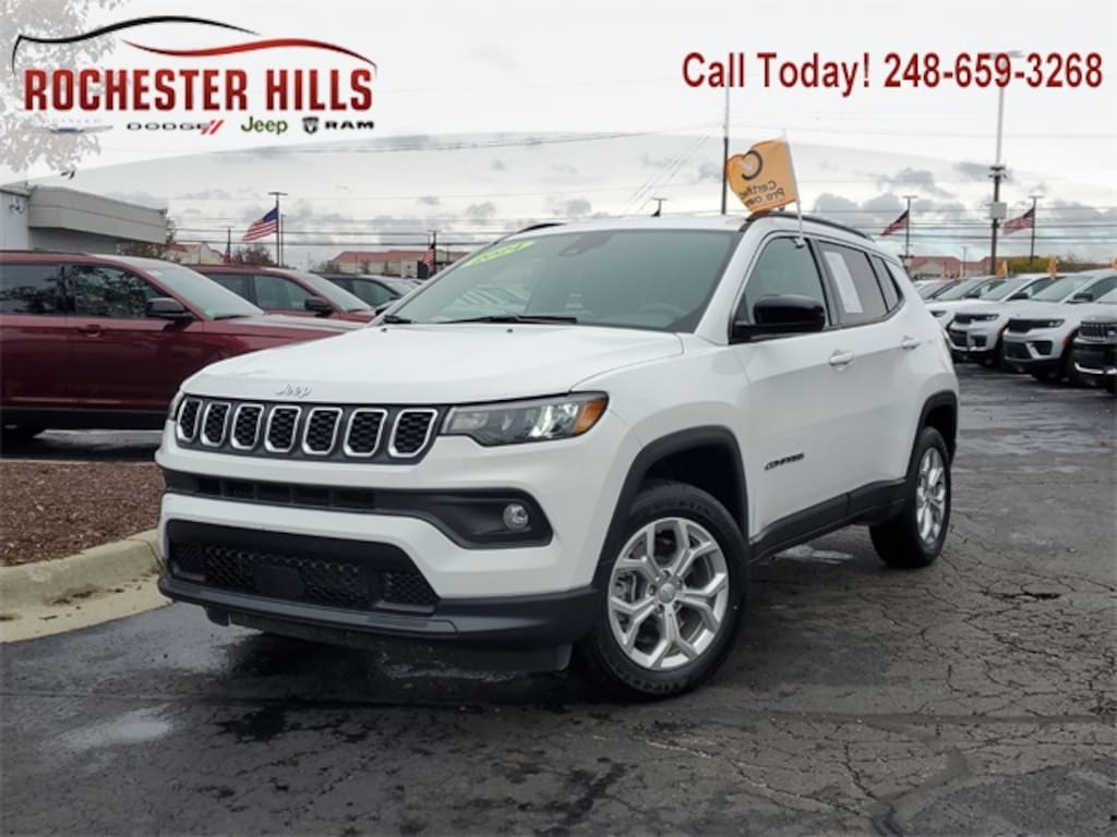 Used 2024 Jeep Compass Latitude SUV