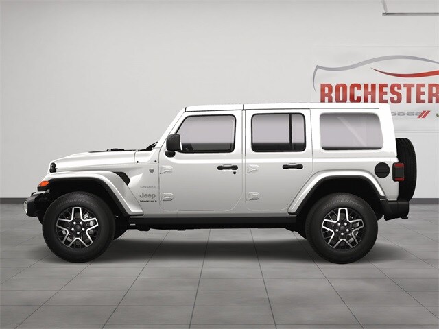 2024 Jeep Wrangler Sahara photo 3