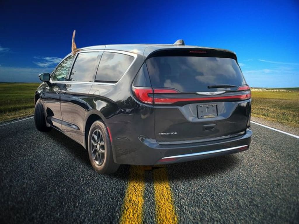 Used 2024 Chrysler Pacifica Touring L Van Passenger Van