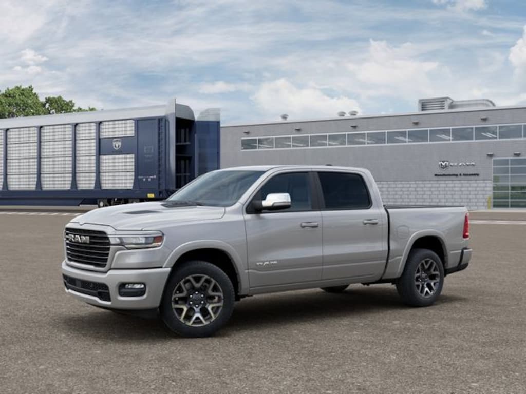 New 2026 Ram 1500 LARAMIE CREW CAB 4X4 5'7 BOX Pickup