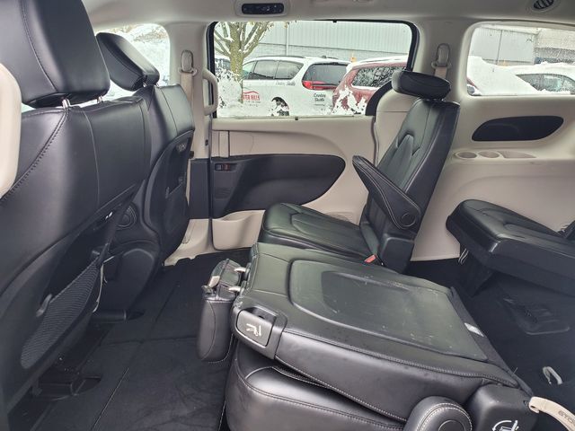 2024 Chrysler Pacifica Touring L - Photo 23
