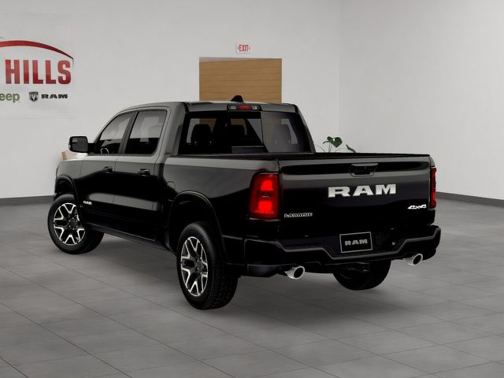 New 2026 Ram 1500 LARAMIE CREW CAB 4X4 5'7 BOX Pickup
