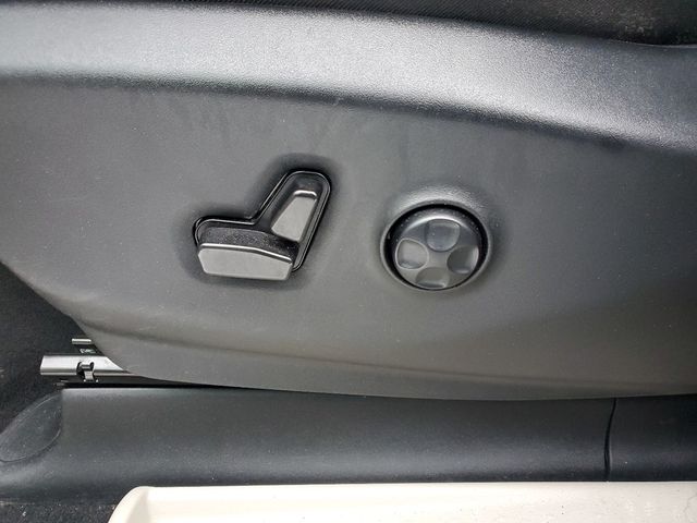 2024 Chrysler Pacifica Touring L - Photo 22