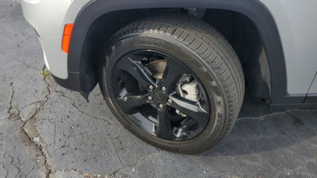 Used 2024 Jeep Grand Cherokee Limited SUV