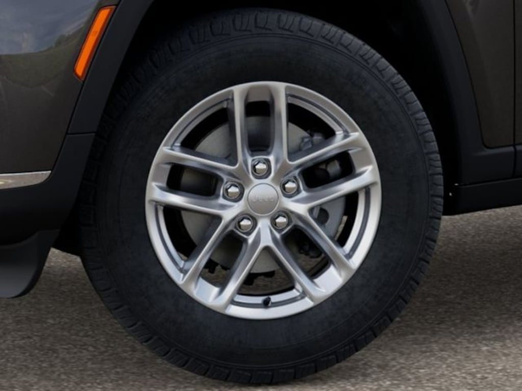 New 2025 Jeep Grand Cherokee L LAREDO X 4X4 Sport Utility