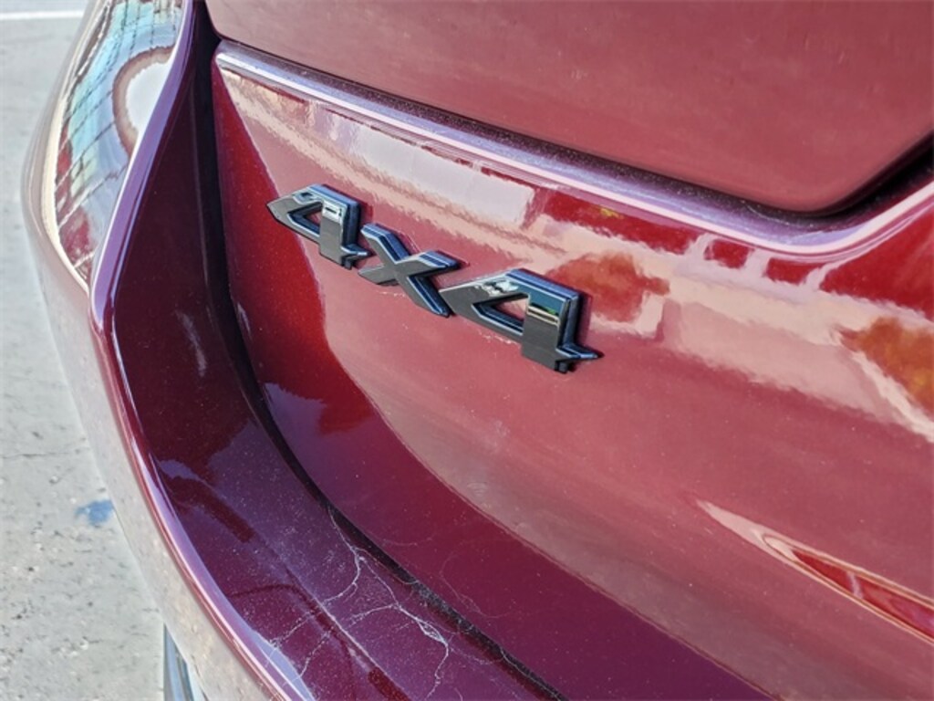 Used 2024 Jeep Grand Cherokee Laredo SUV