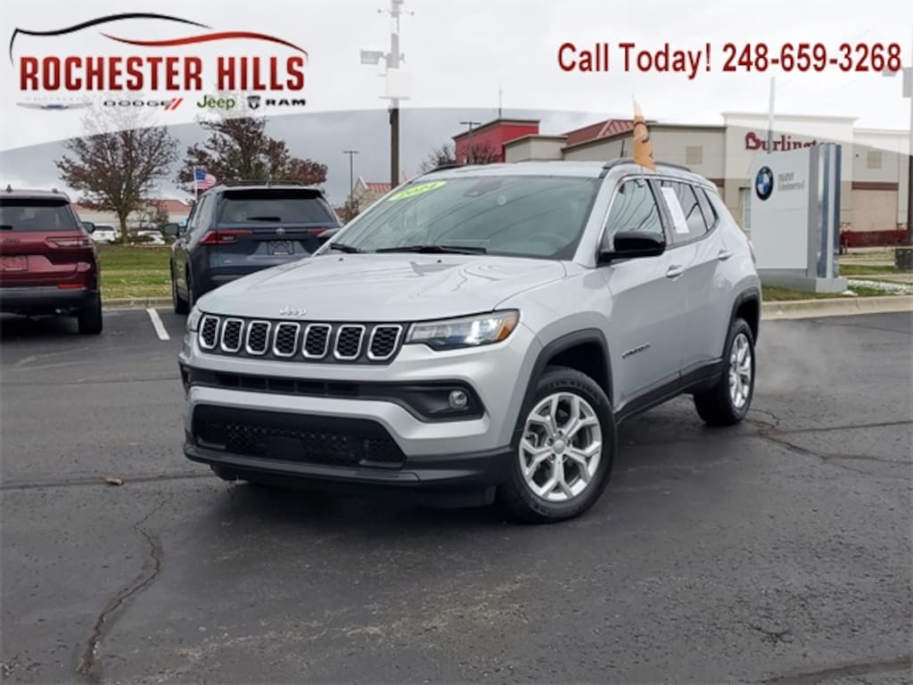 Used 2024 Jeep Compass Latitude SUV