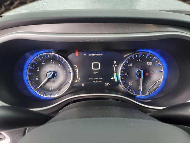 2024 Chrysler Pacifica Touring L - Photo 12