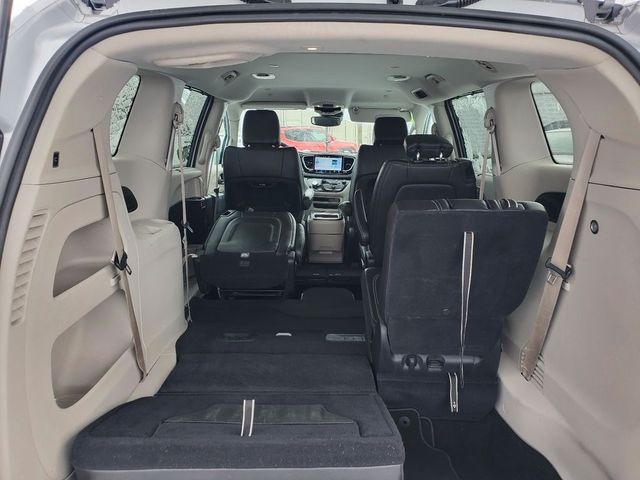 2024 Chrysler Pacifica Touring L - Photo 27