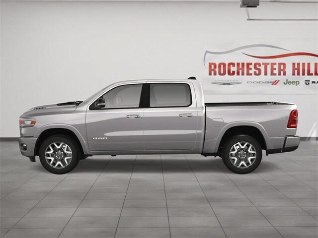 2025 Ram 1500 Laramie photo 3