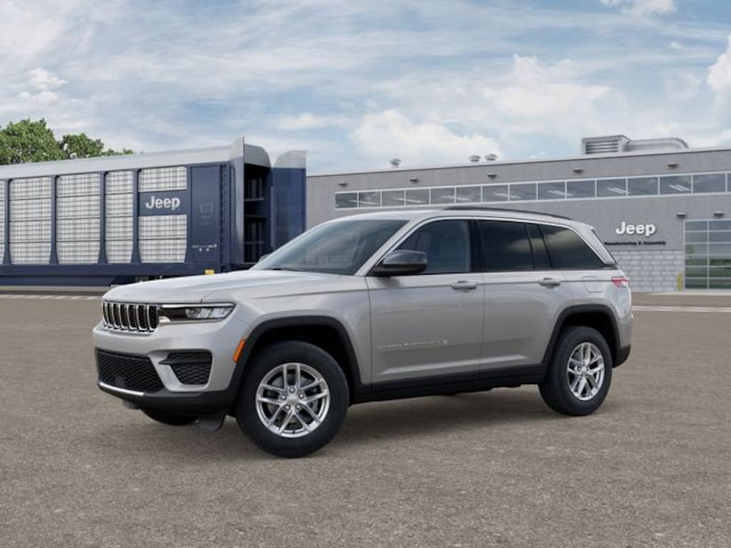 New 2025 Jeep Grand Cherokee LAREDO X 4X4 Sport Utility