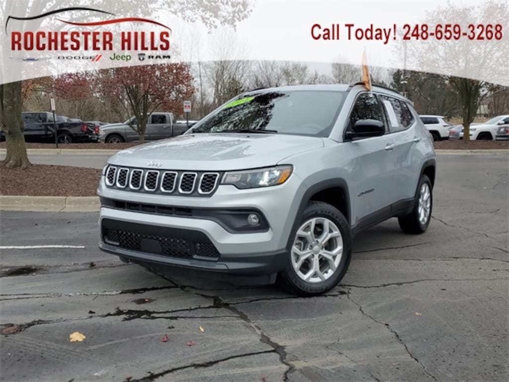 Used 2024 Jeep Compass Latitude SUV