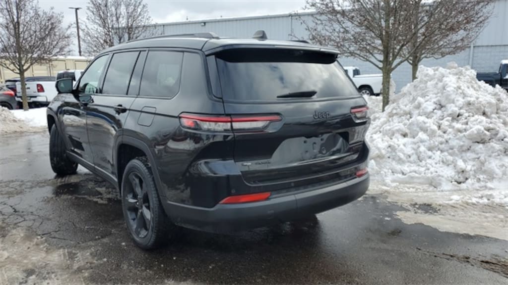 Used 2023 Jeep Grand Cherokee L Limited SUV