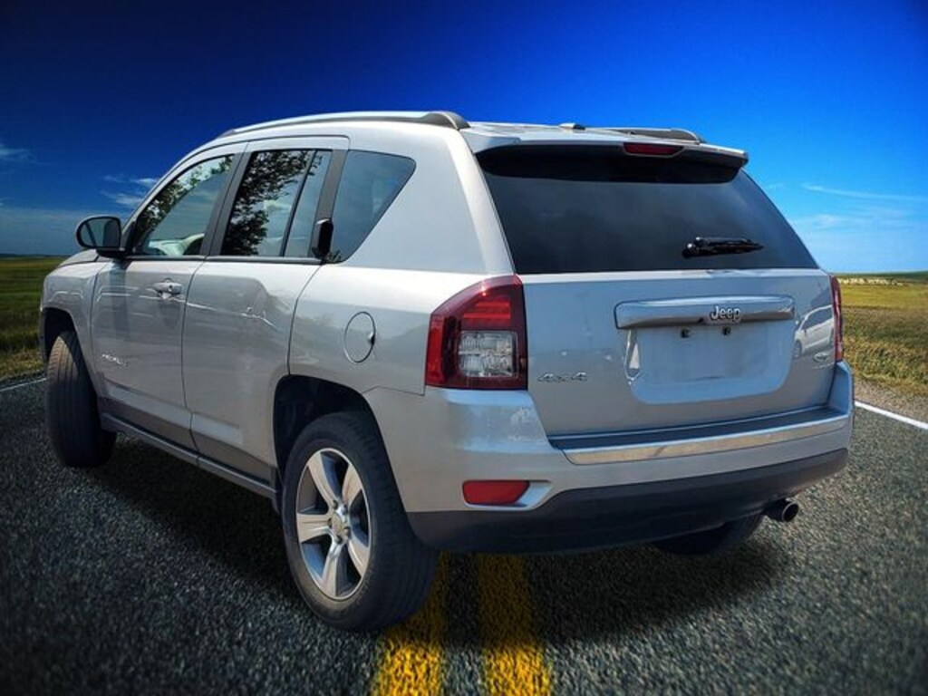 Used 2017 Jeep Compass Latitude 4x4 SUV