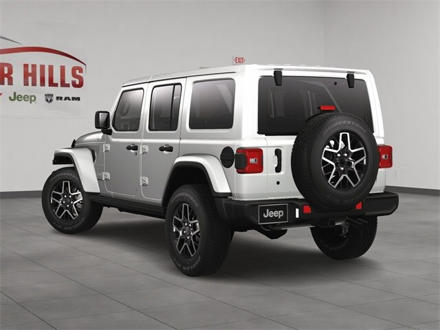 2024 Jeep Wrangler Sahara photo 4