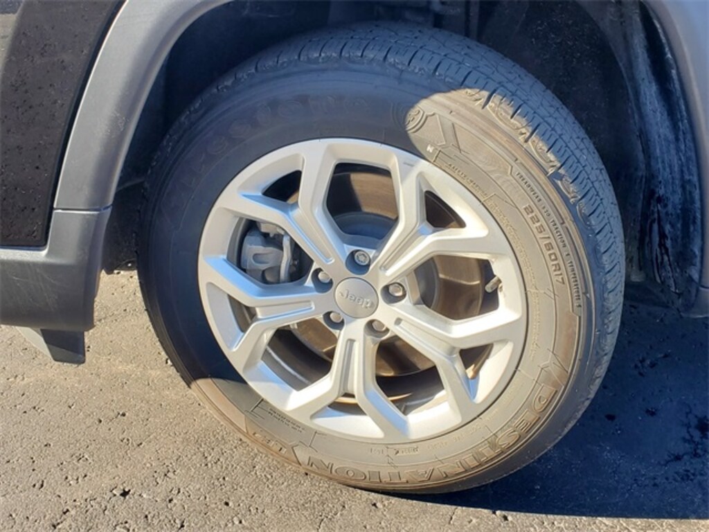 Used 2024 Jeep Compass Latitude SUV