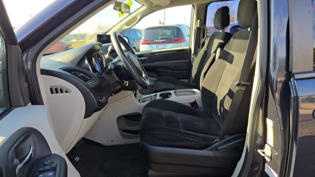 Used 2014 Dodge Grand Caravan SE Van