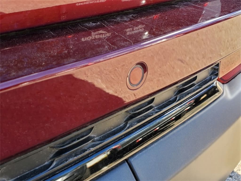 Used 2024 Jeep Grand Cherokee L Laredo SUV