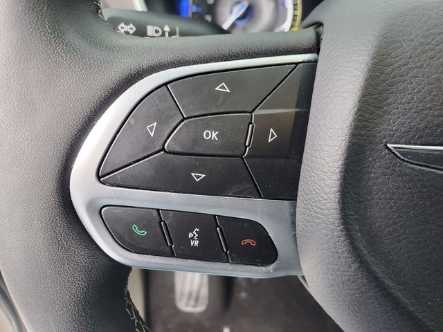 2024 Chrysler Pacifica Touring L - Photo 10