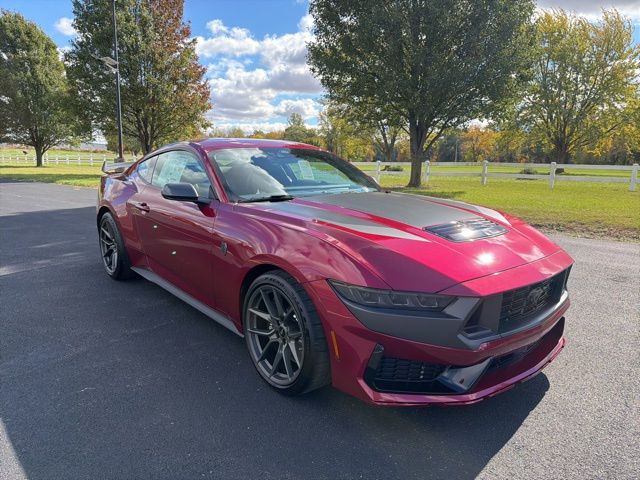 2025 Ford Mustang Dark Horse - Photo 17