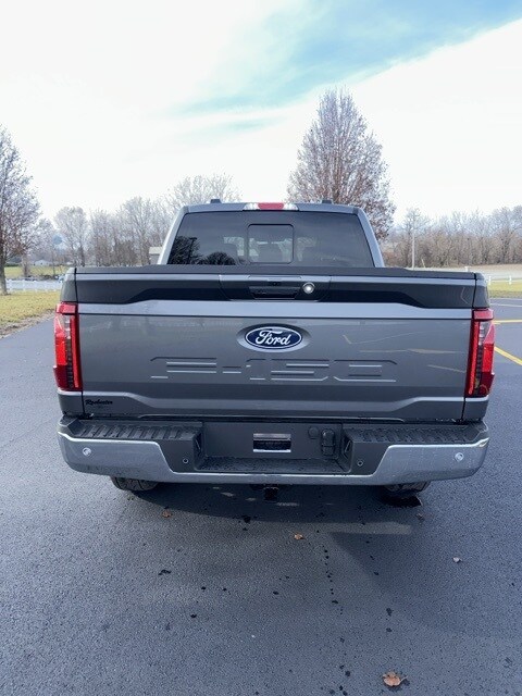 2024 Ford F-150 XLT photo 3