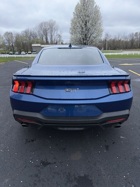 2024 Ford Mustang GT Premium photo 3