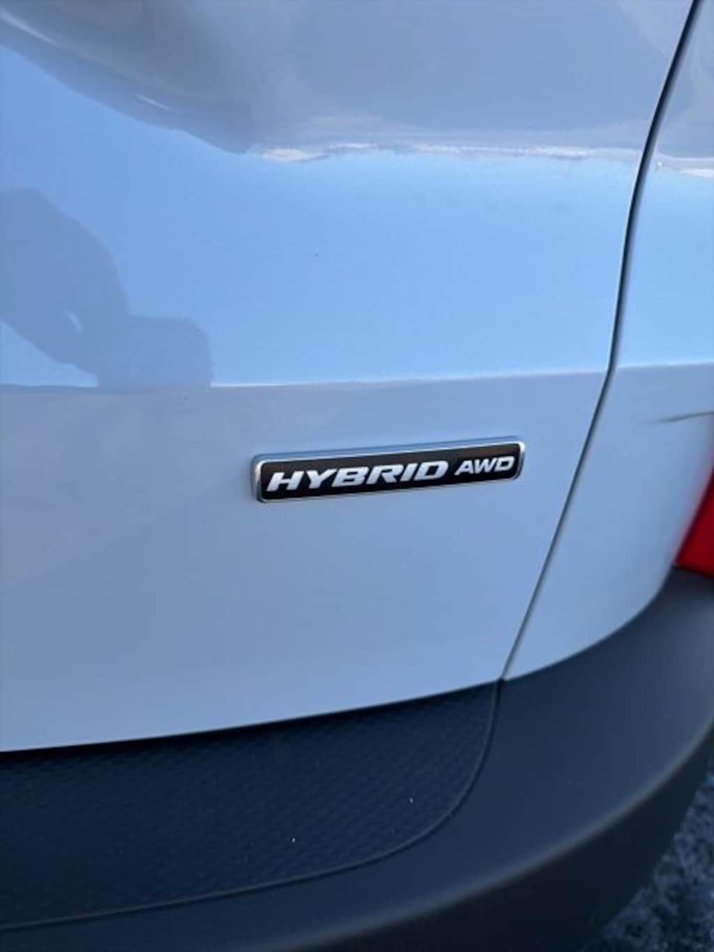 Used 2025 Ford Escape Hybrid ST-Line Select SUV