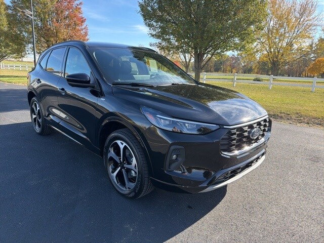 2026 Ford Escape ST-Line Elite's photo