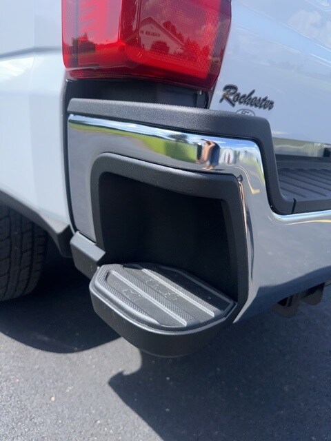 2025 Ford F-250 XLT photo 4