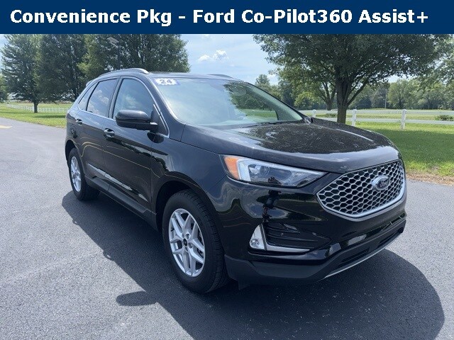 2024 Ford Edge SEL photo 2
