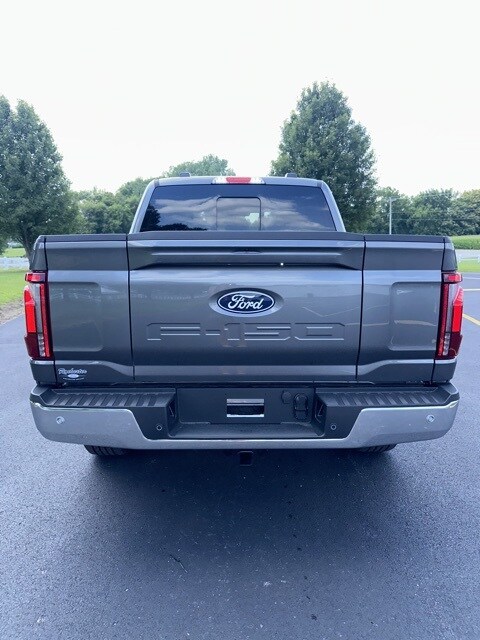 2025 Ford F-150 Lariat photo 3