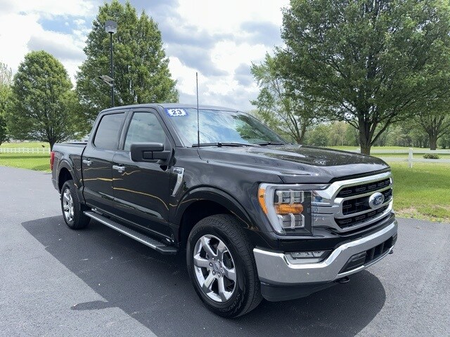 2023 Ford F-150 XLT photo 2