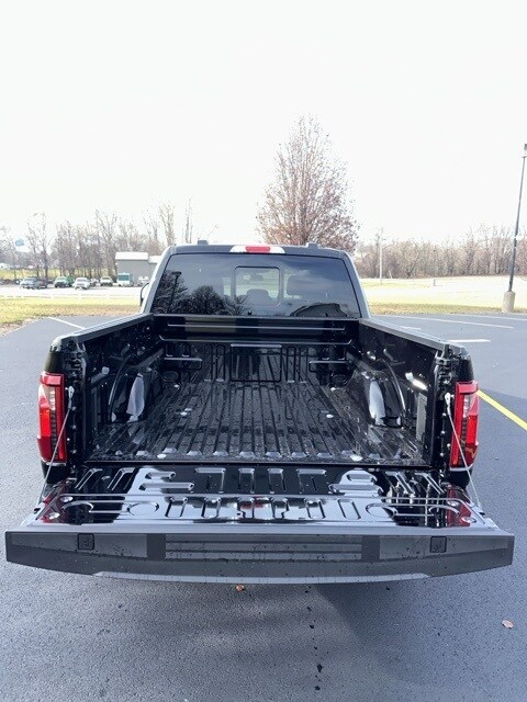 2024 Ford F-150 XLT photo 4